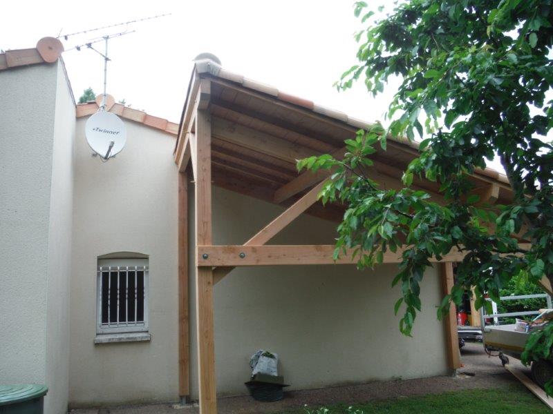 Préau en bois douglas en Vienne (86)